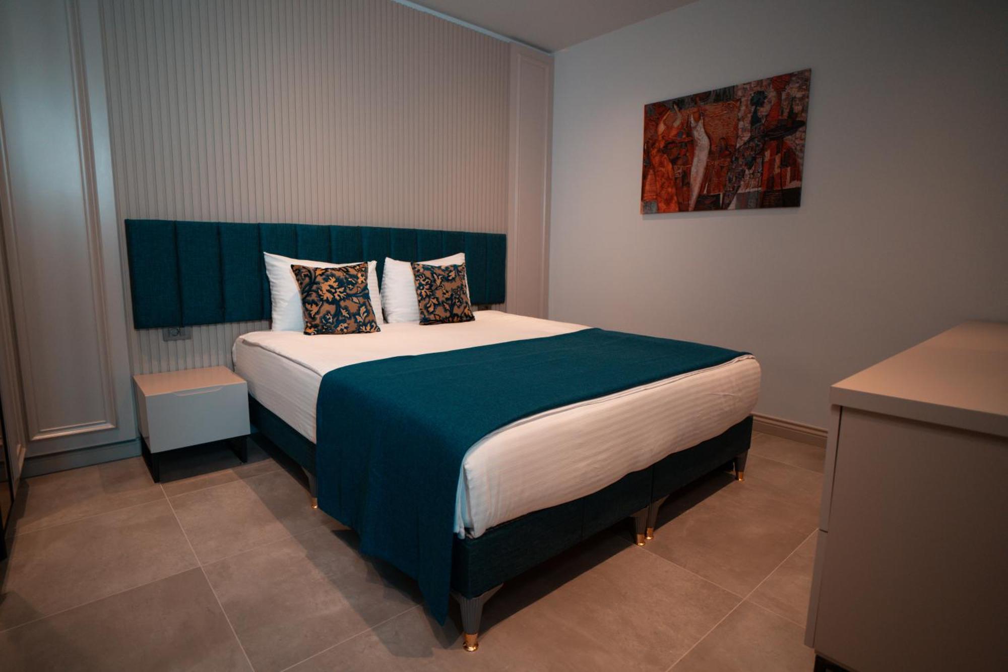 Sam Hotel *