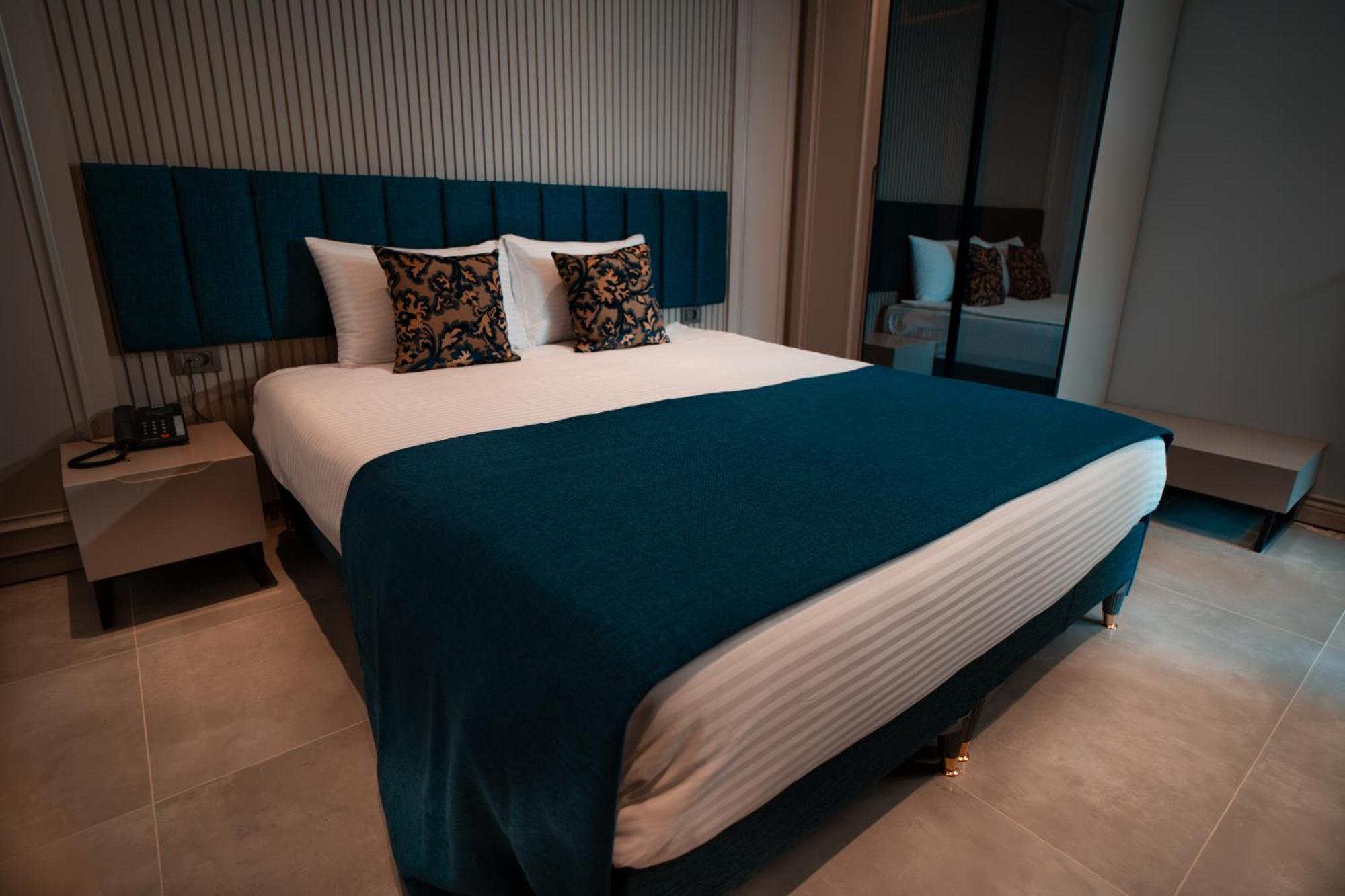 Sam Hotel