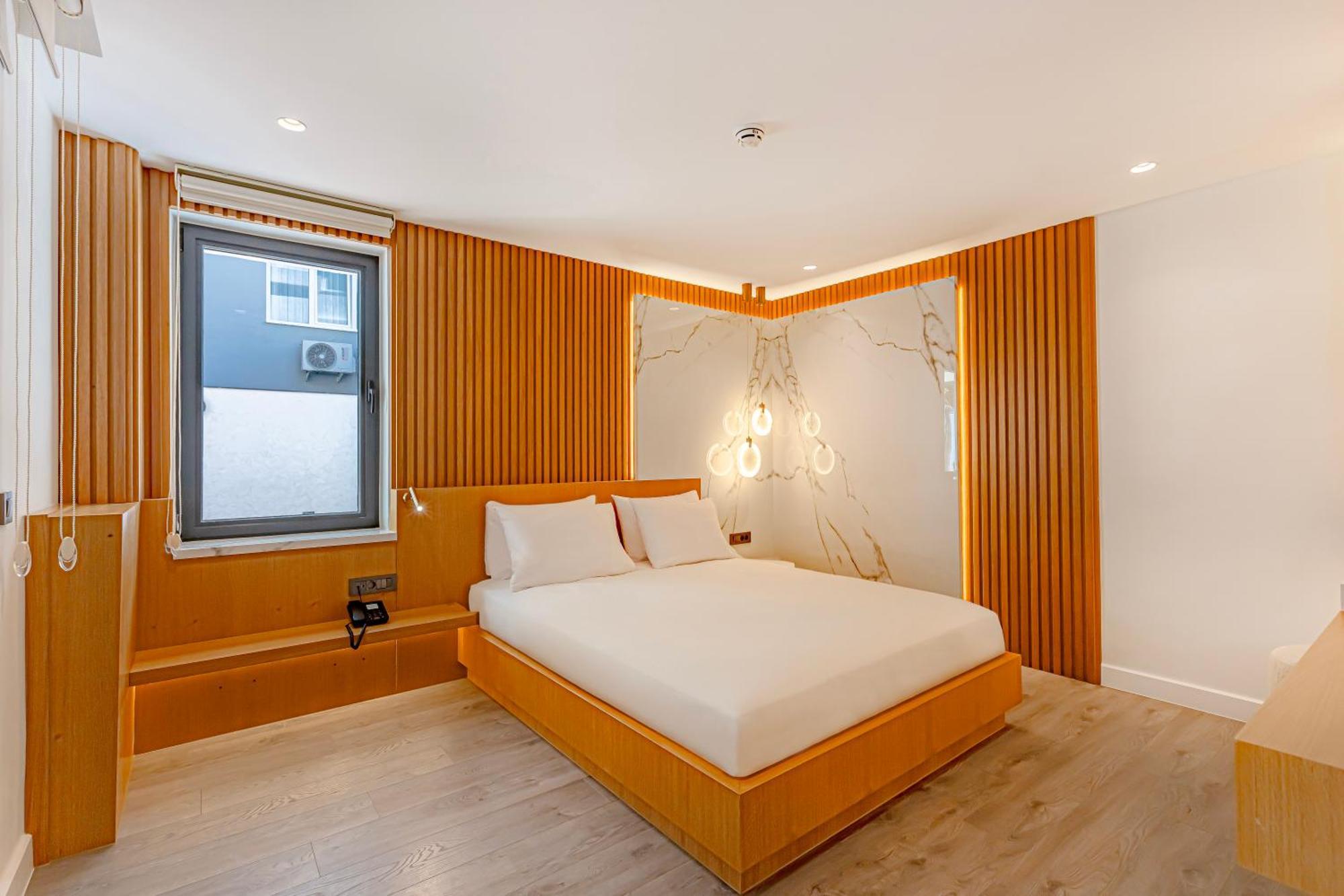 Hotel Dulcet *