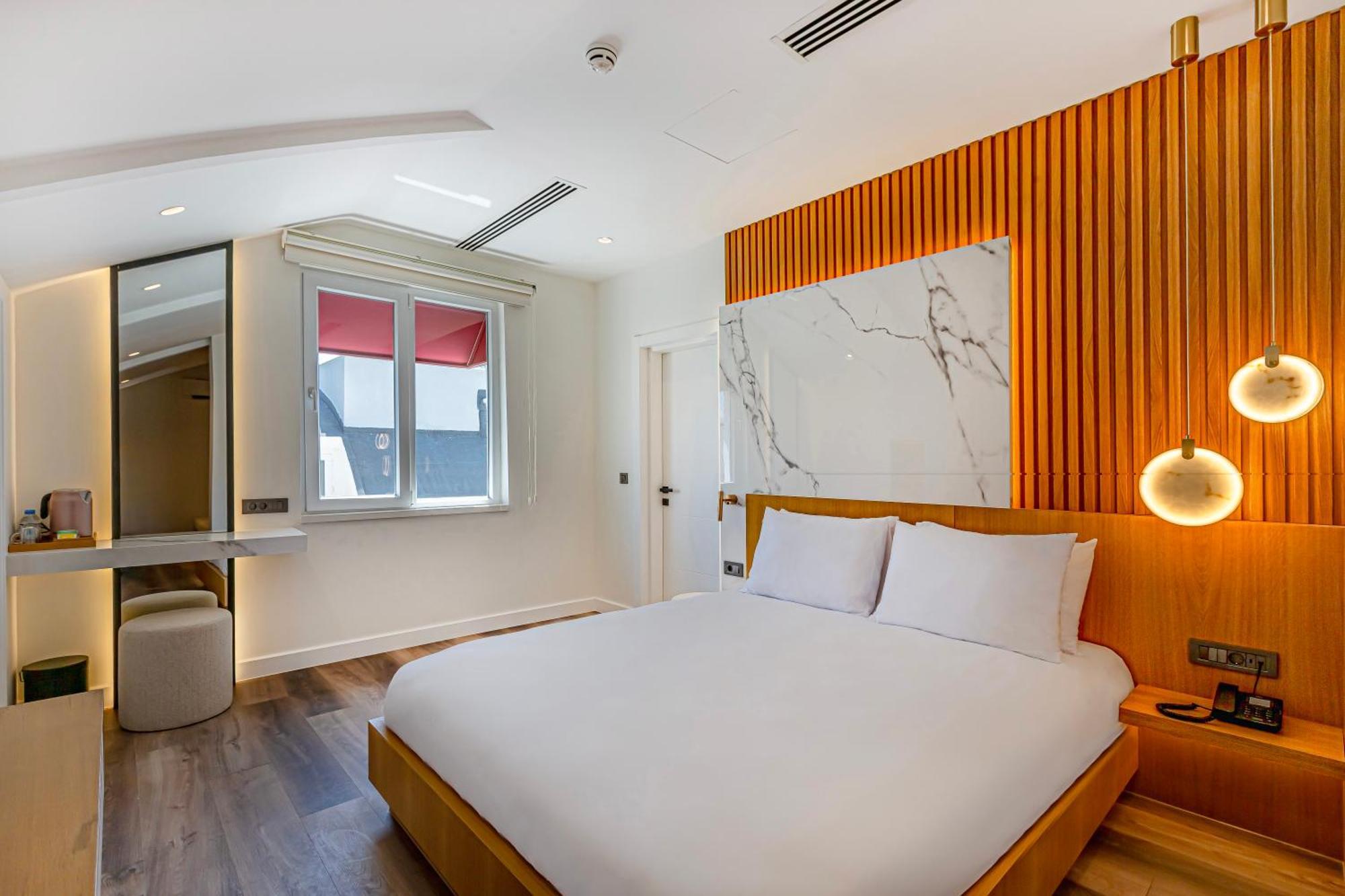 Hotel Dulcet *