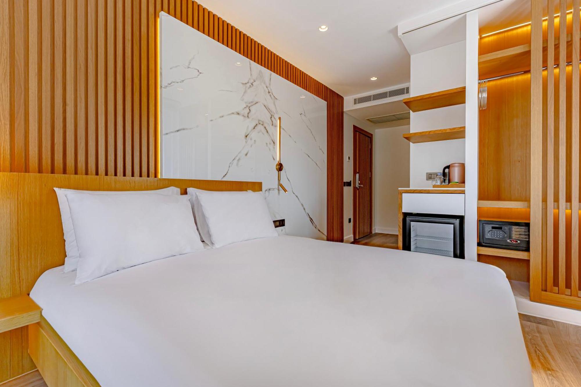 Hotel Dulcet *