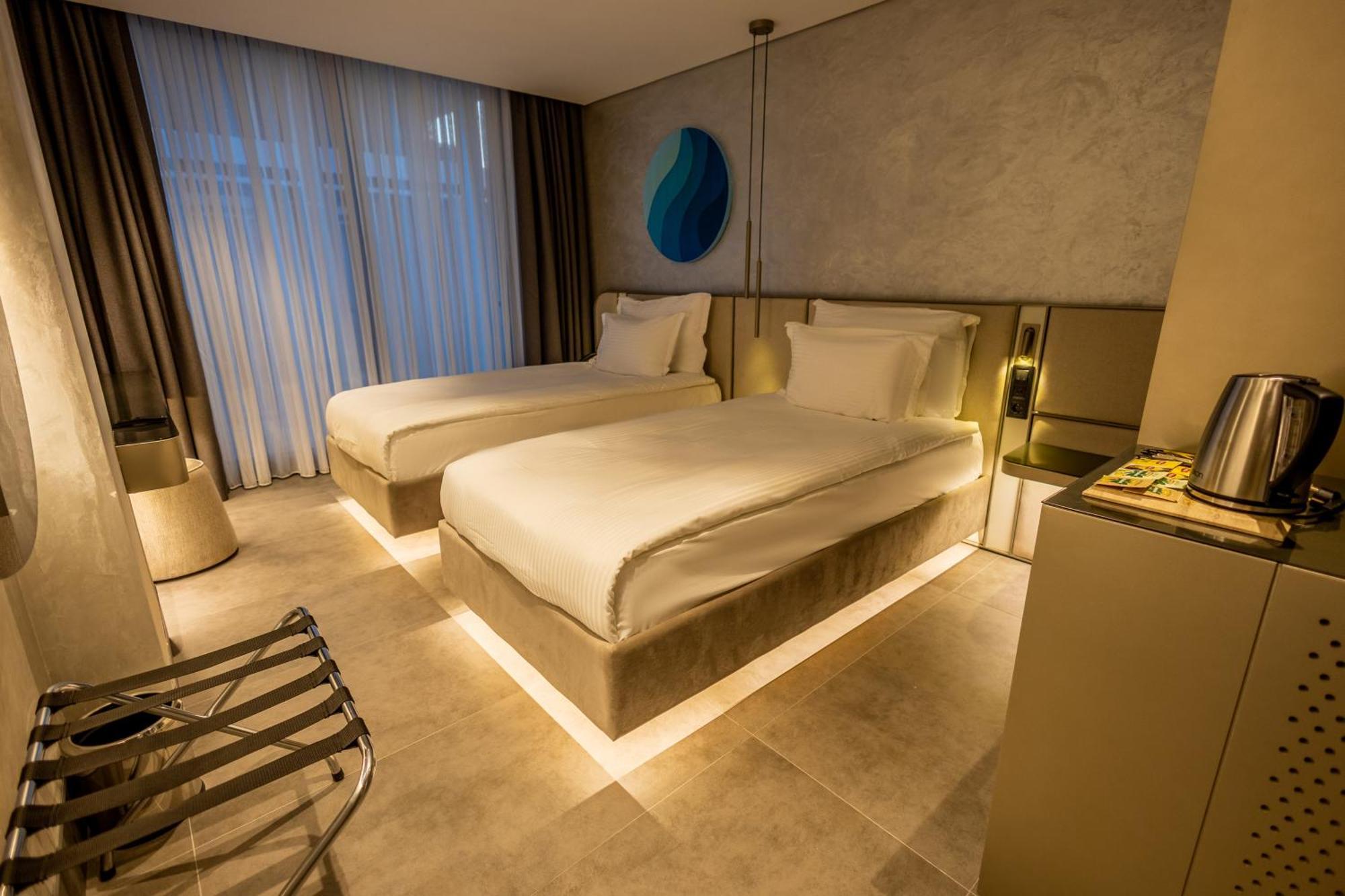 Hotel Four Hills
