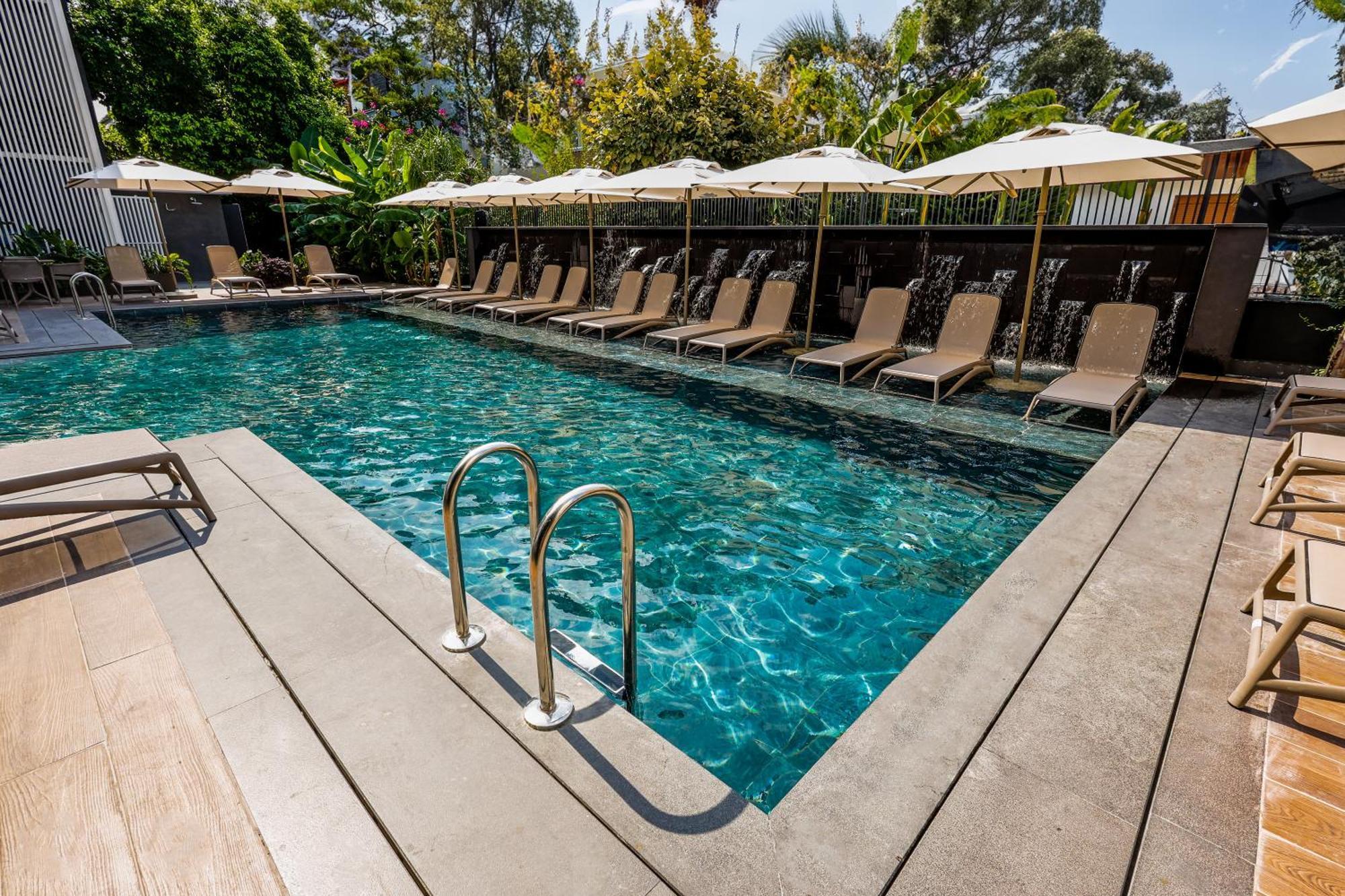 Four Hills Hotel