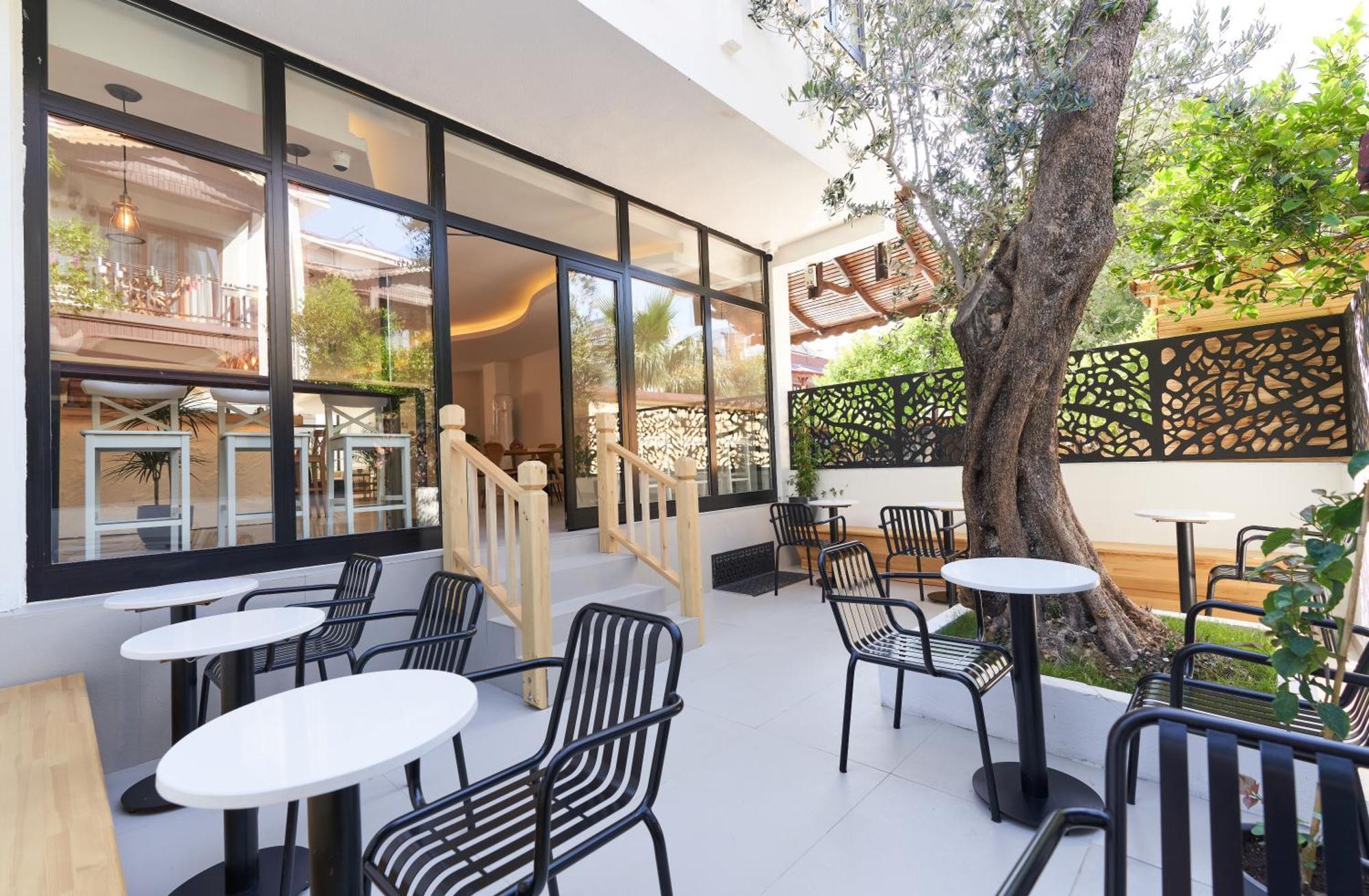 Hotel Audo Local