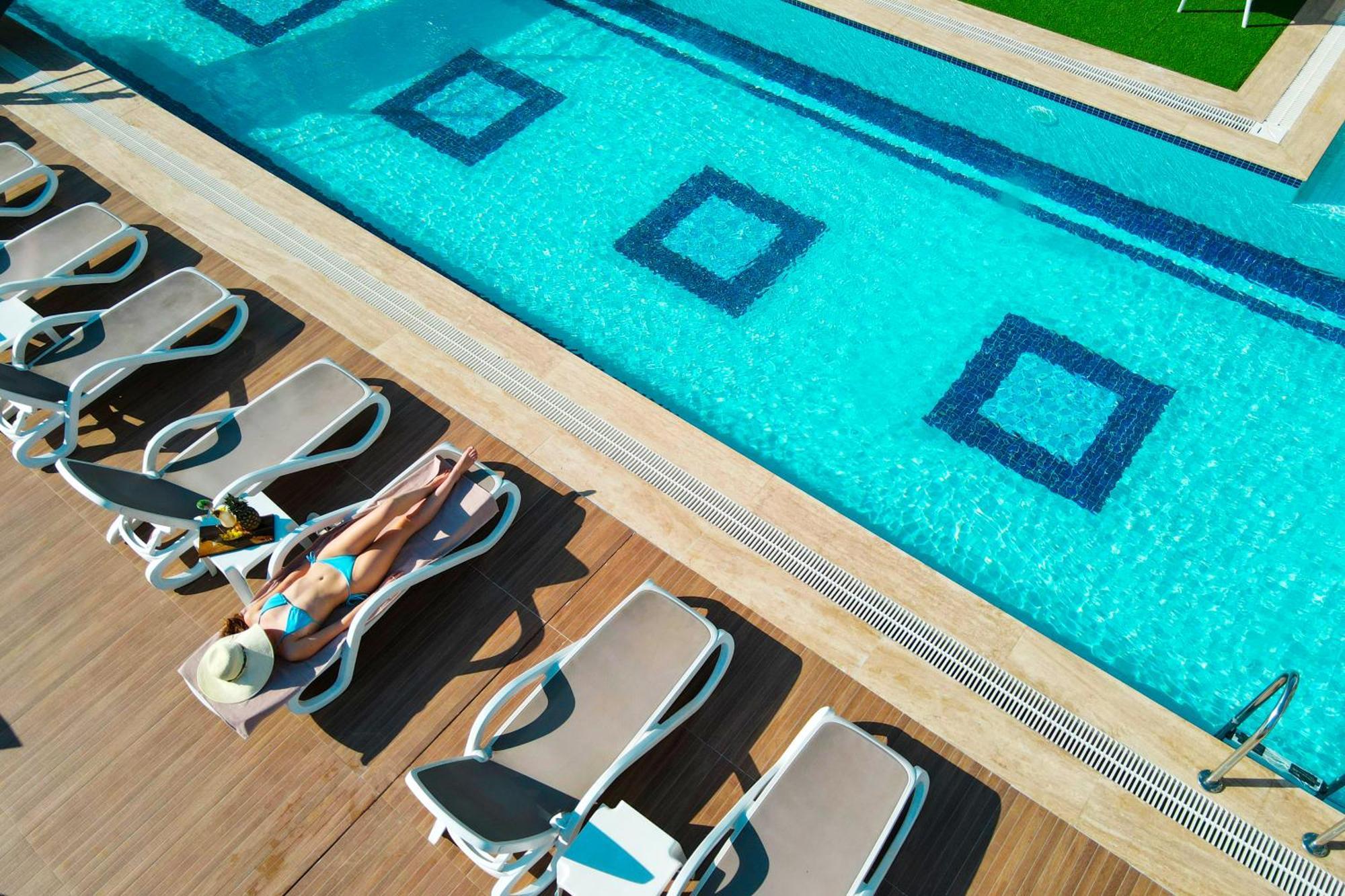 Hotel Elysium Deluxe *
