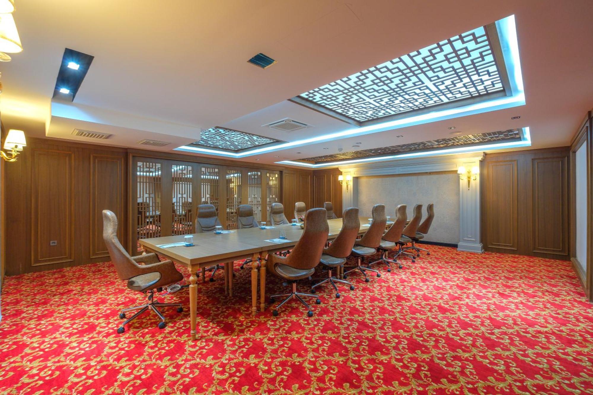 Elysium Deluxe Hotel
