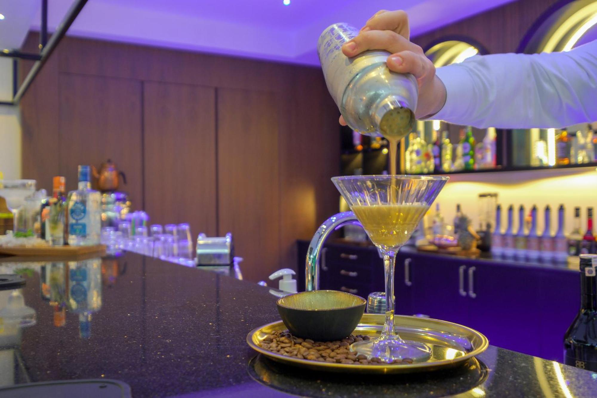 Elysium Deluxe Hotel