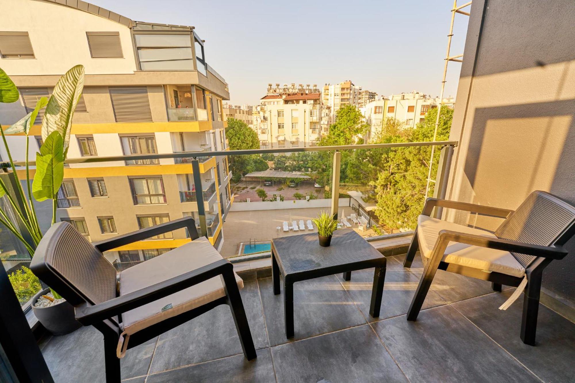 Der Lara Hotel