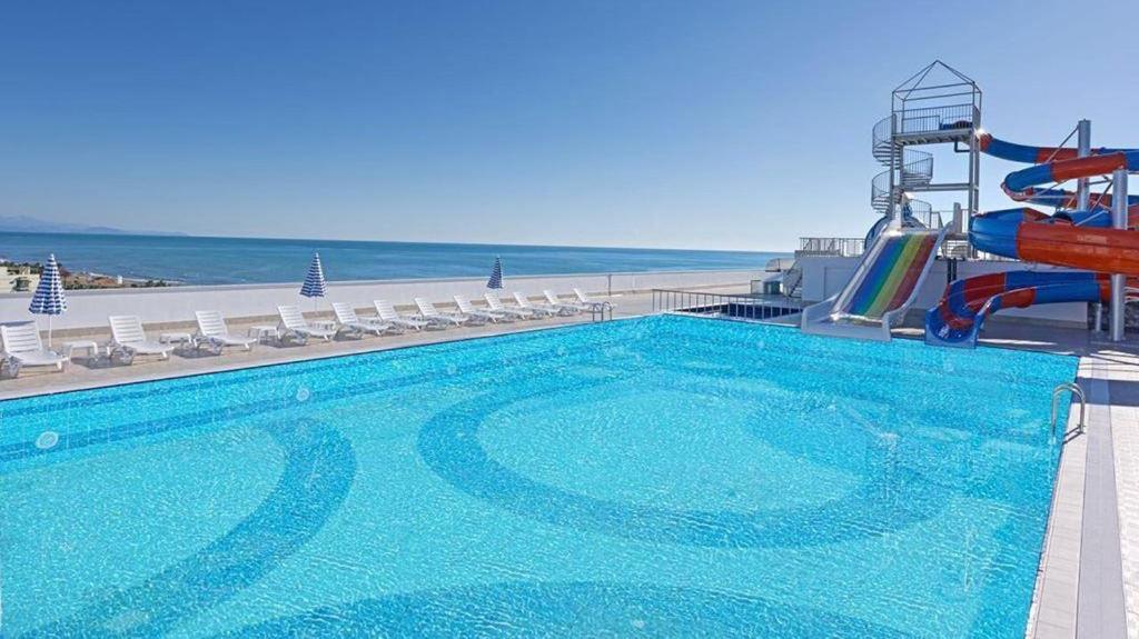 Simurg Halal Luxury Hotel