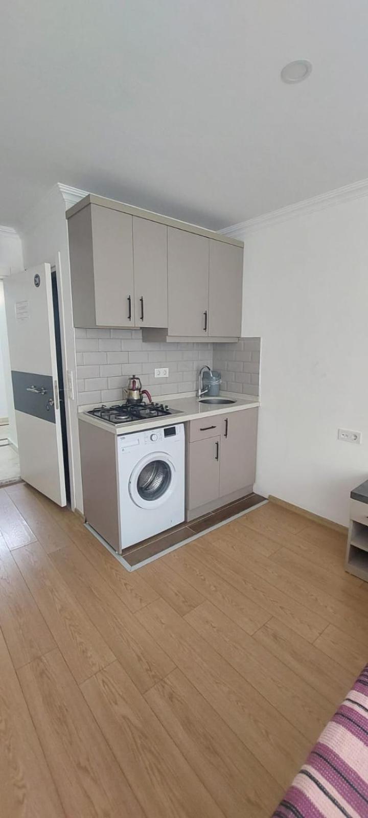 Apartment Koepruebasi Aile