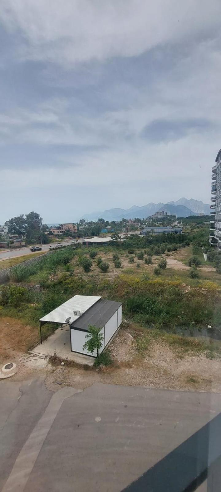 Apartment Koepruebasi Aile *
