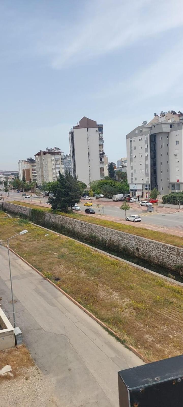 Apartment Koepruebasi Aile