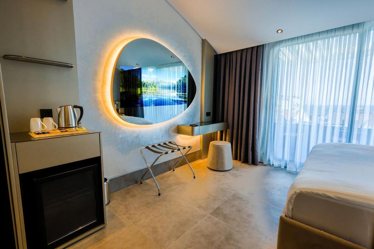 Hotel Four Hills 3*