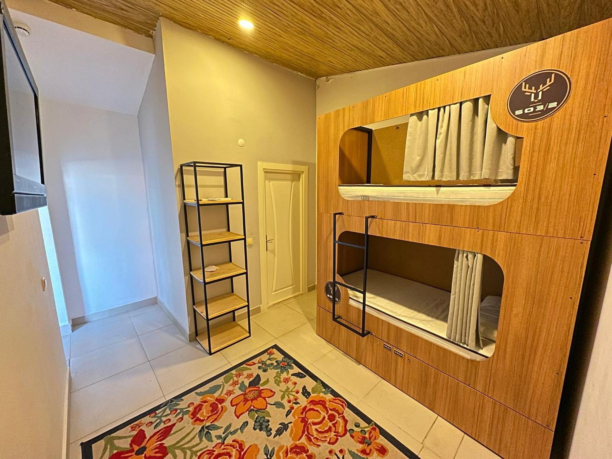 Hotel Alyans 2*