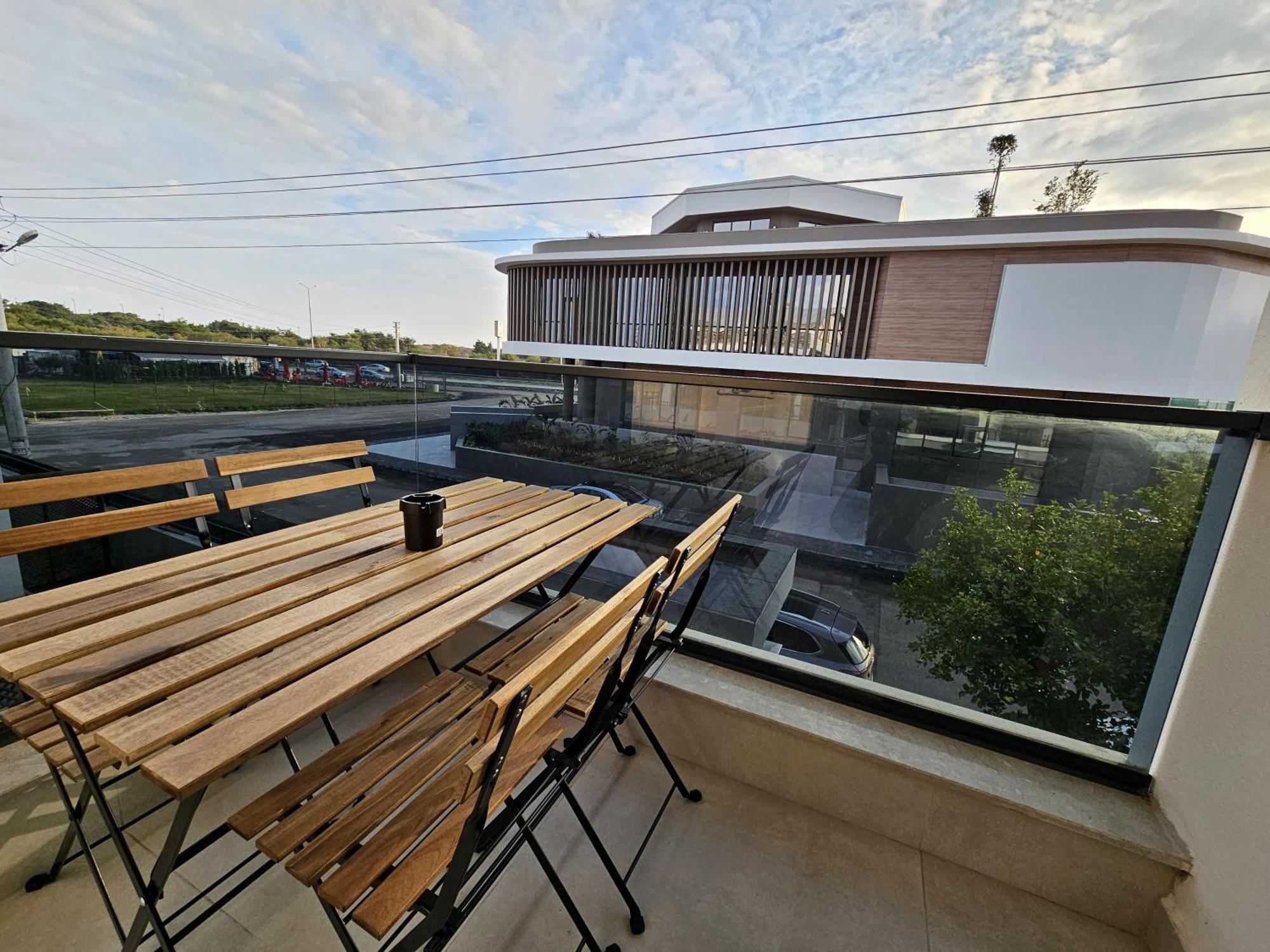 Daire New Flat&large Living Space 2-3 Near By Lara