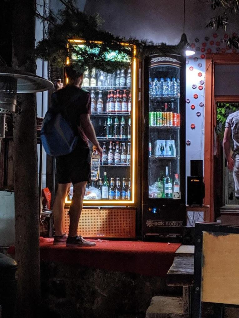 Kuyu Beergarden *