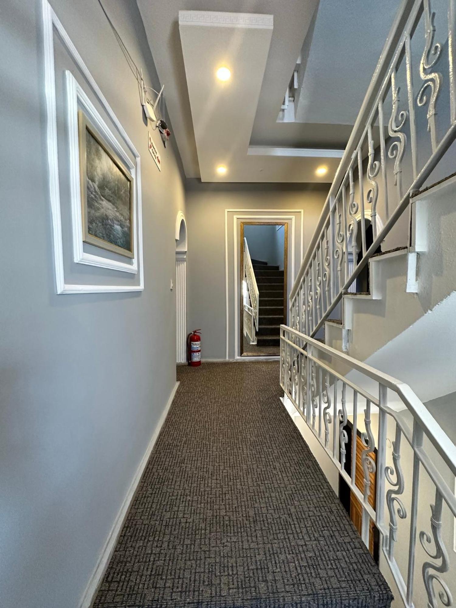 Serenity Hotel 3*