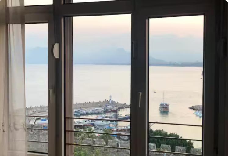 Mavi Avlu - Old Town Apartment *
