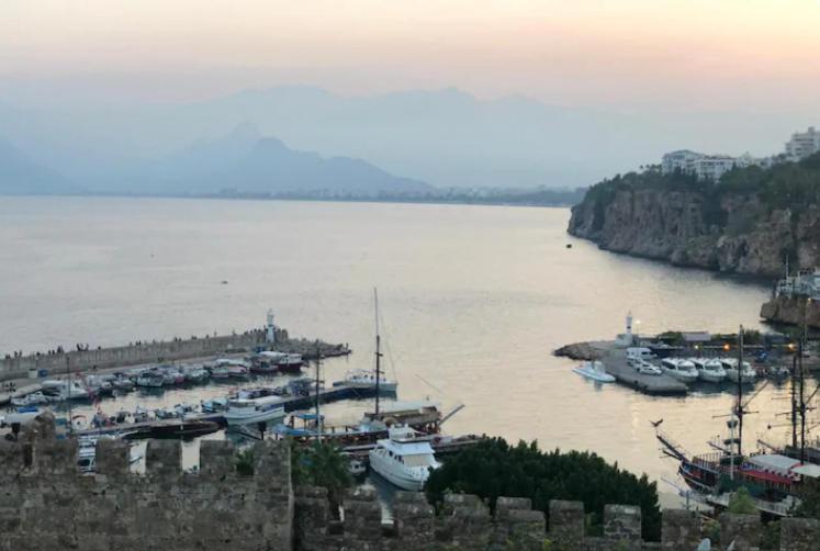 Mavi Avlu - Old Town
