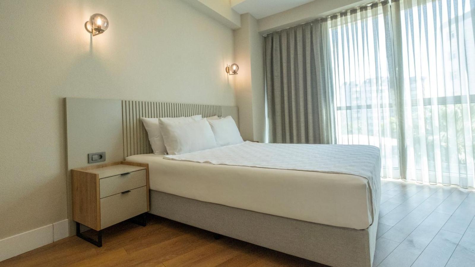 Otel Sirius Town And