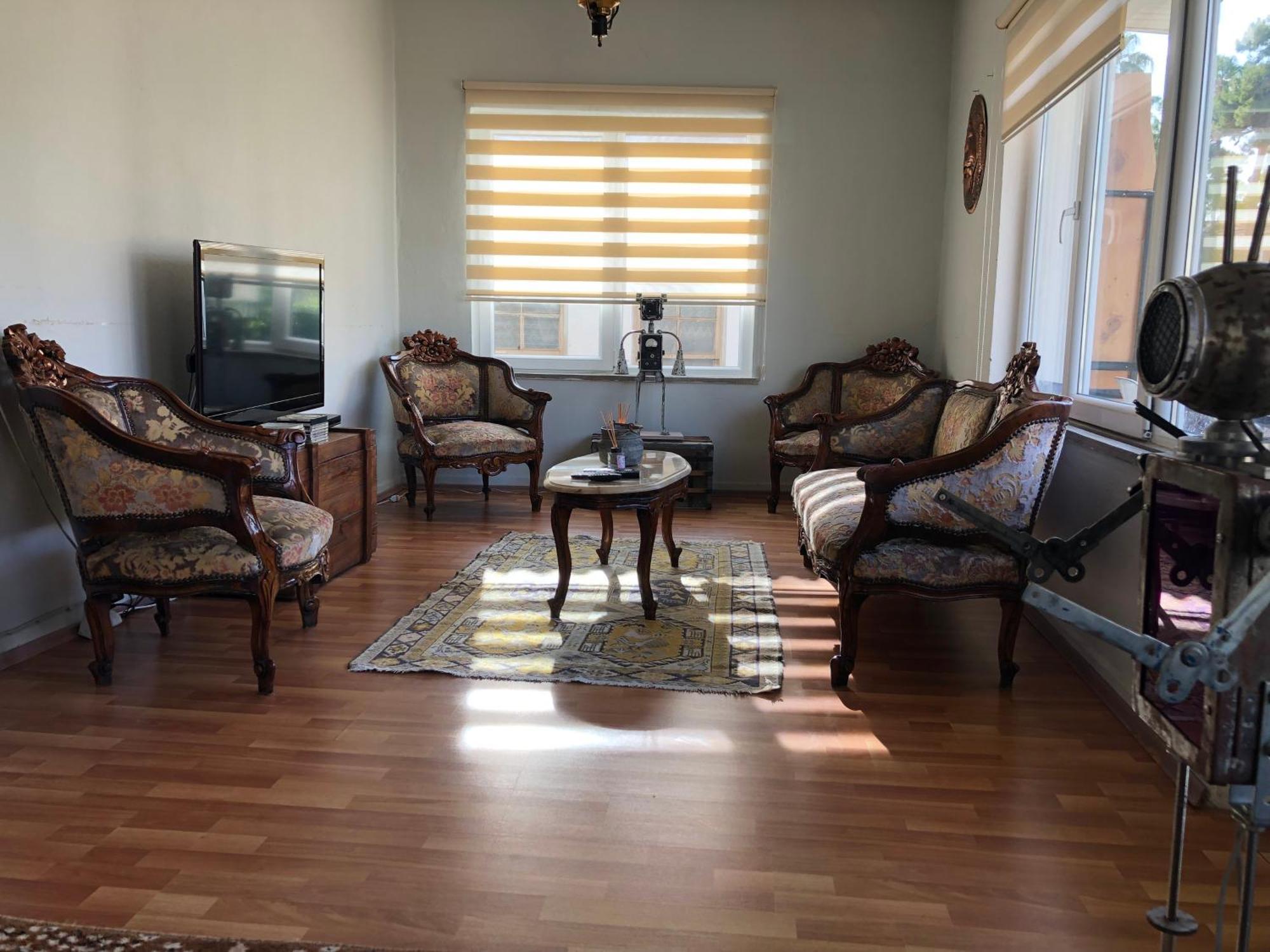Tarihi Kaleici Muethis Lokasyon 2+1 Uygun Fiyat Apartment *