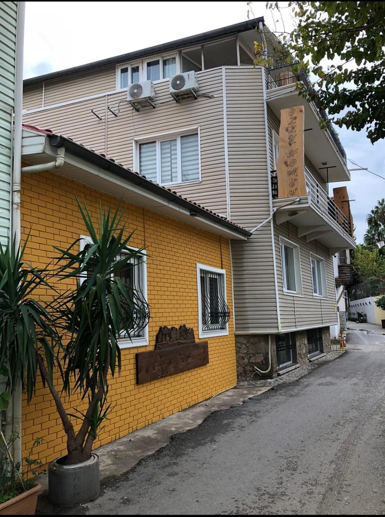 Apartment Tarihi Kaleici Muethis Lokasyon 2+1 Uygun Fiyat Antalya
