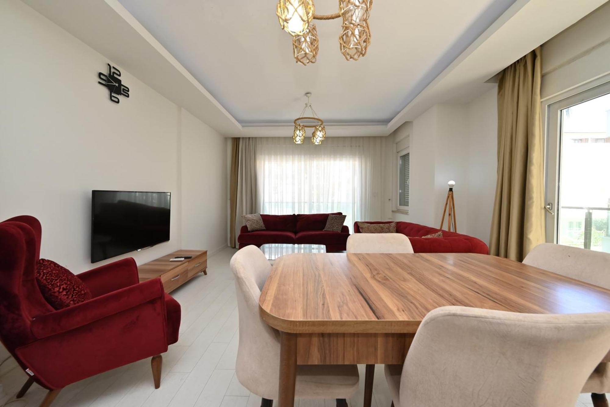 Apartment Dreams *