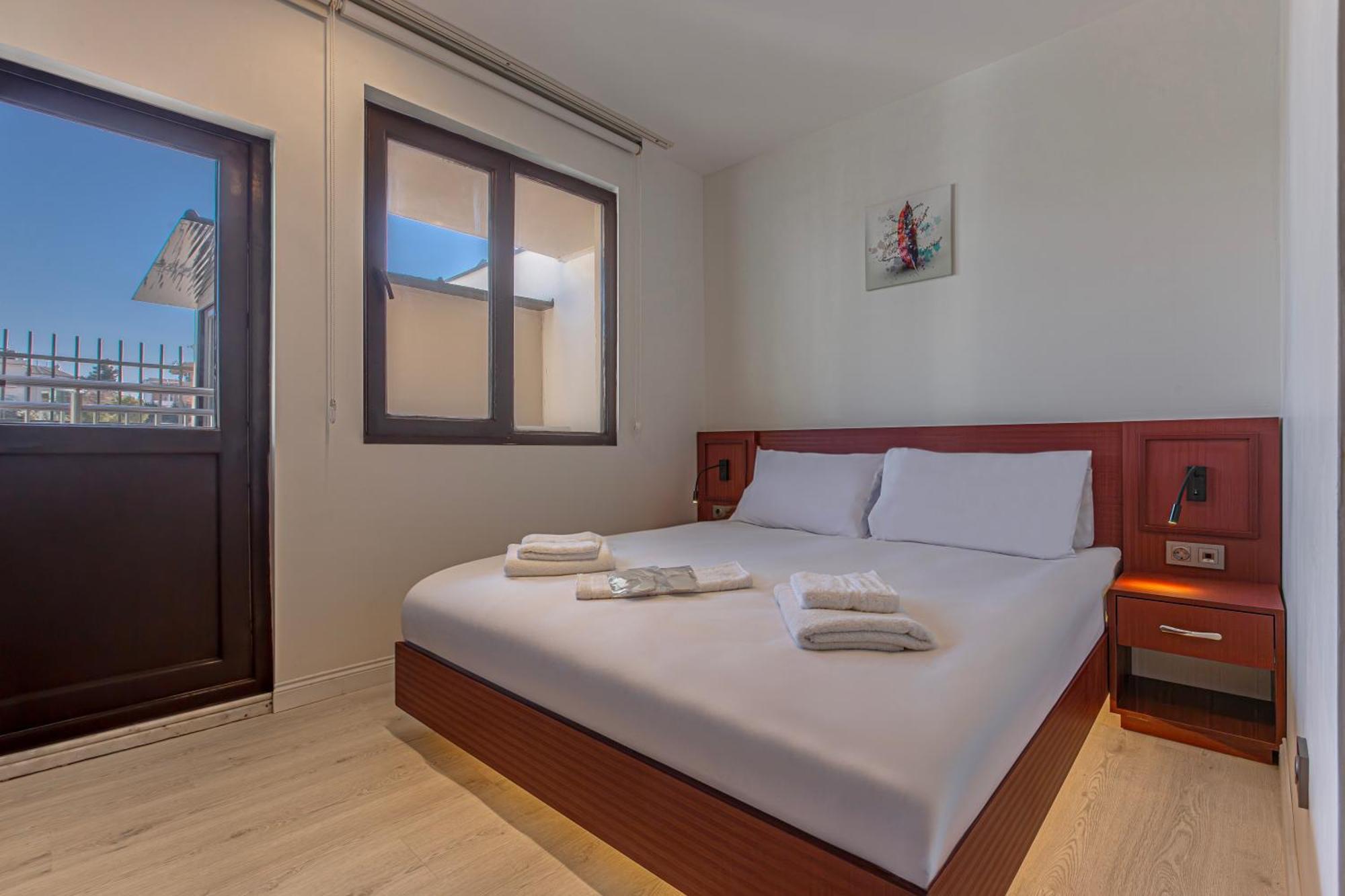Otel Tulii *