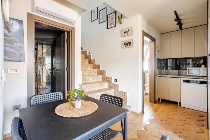 Apartment Diker Port *