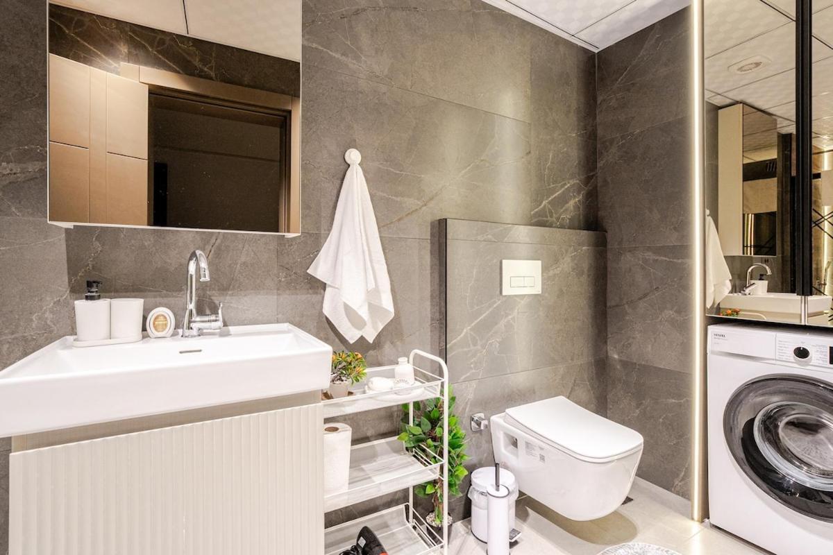 Diker Port Apartment *