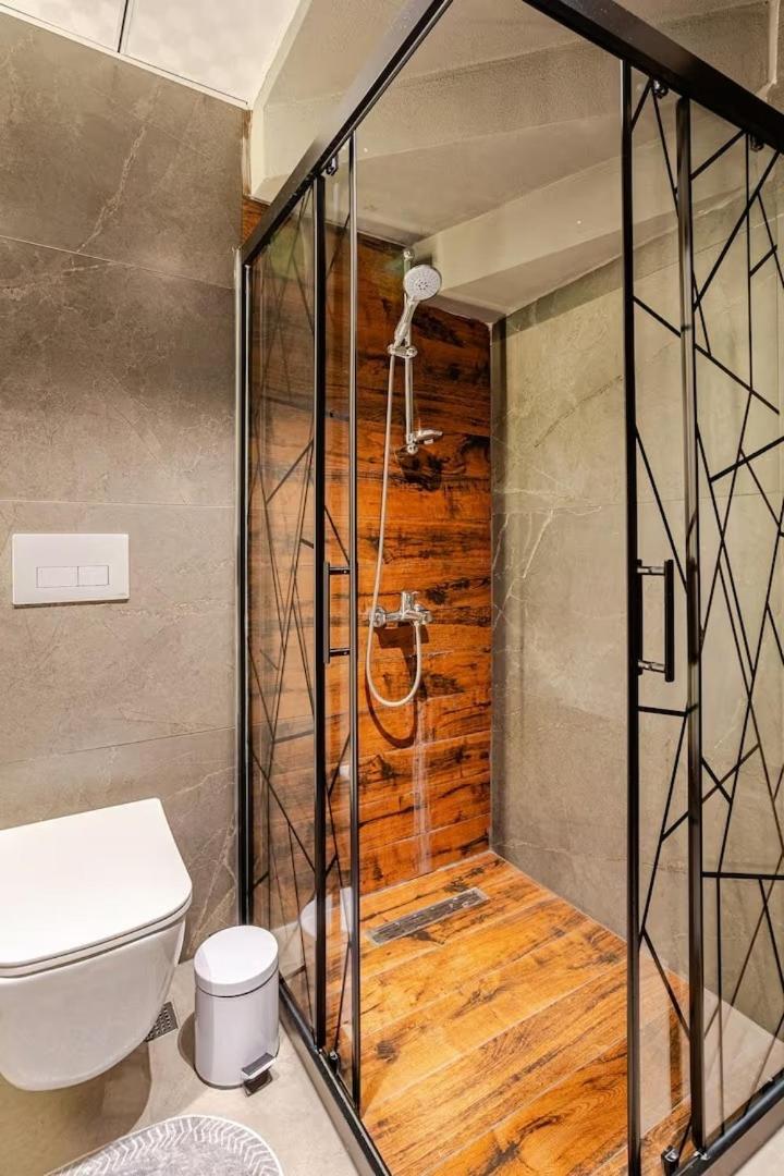 Diker Port Apartment *