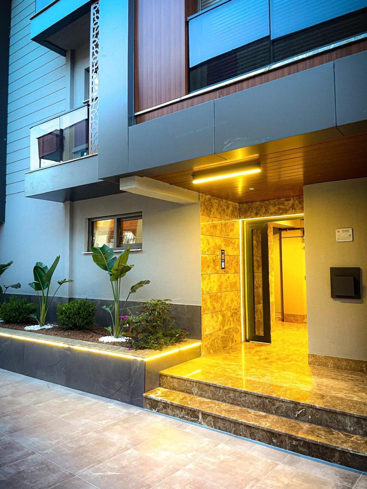 Diker Port Apartment