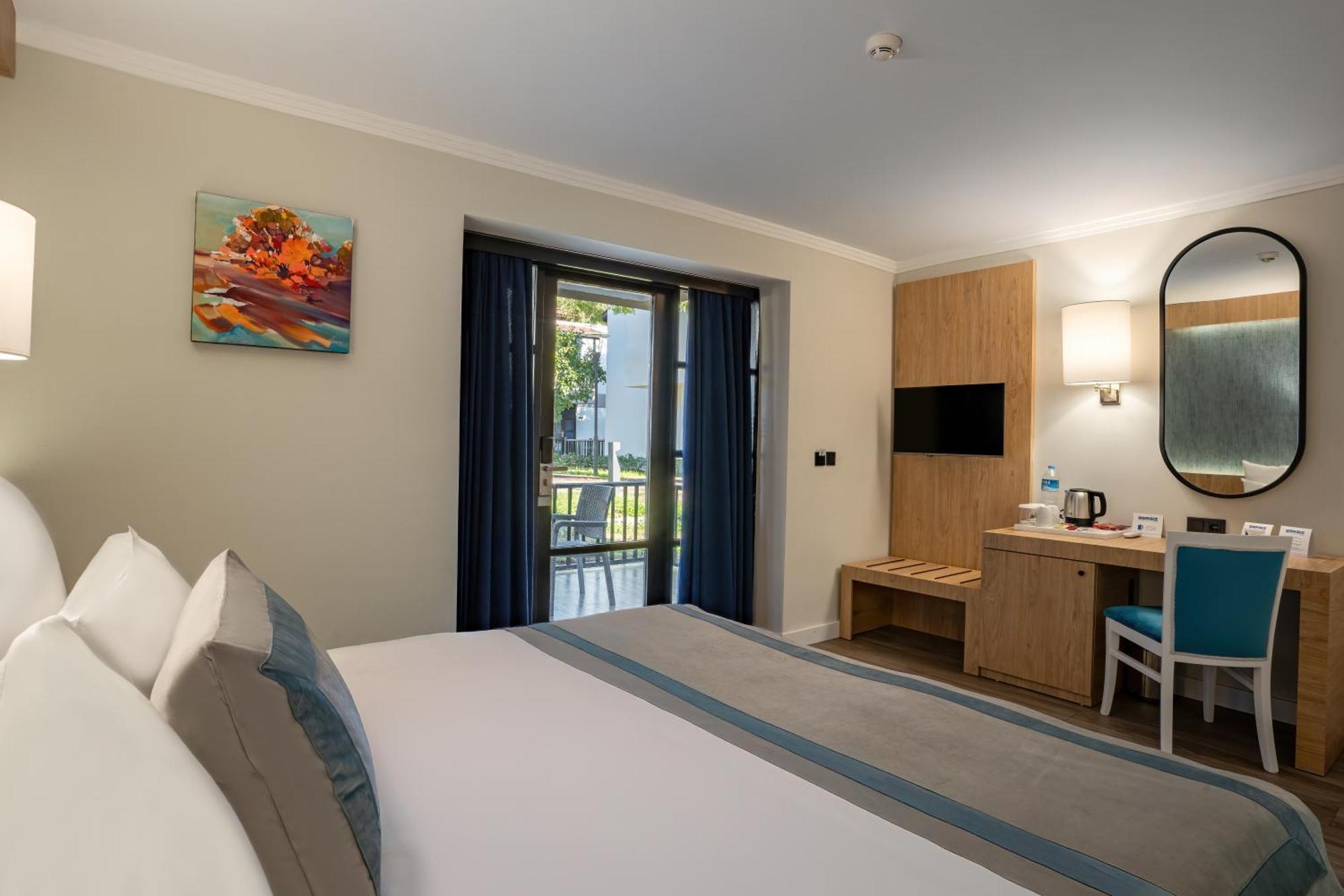 Hotel Bergiz & Kemer 5*