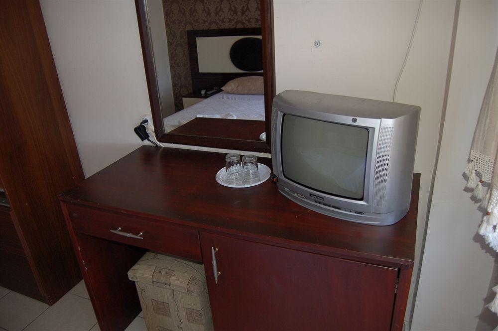 Hotel Twenty 2*