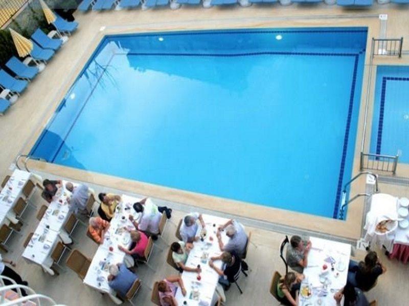 Lara Dinc Hotel