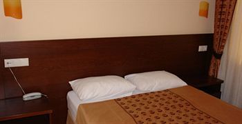 Ataer Hotel