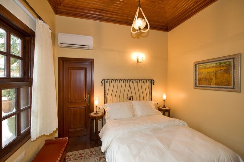 Delight Deluxe Kaucuk (adults Only) 3*
