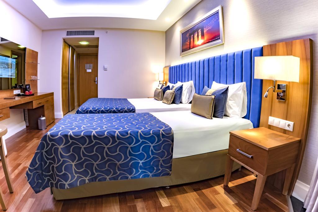 Liberty Lara Resort Antalya