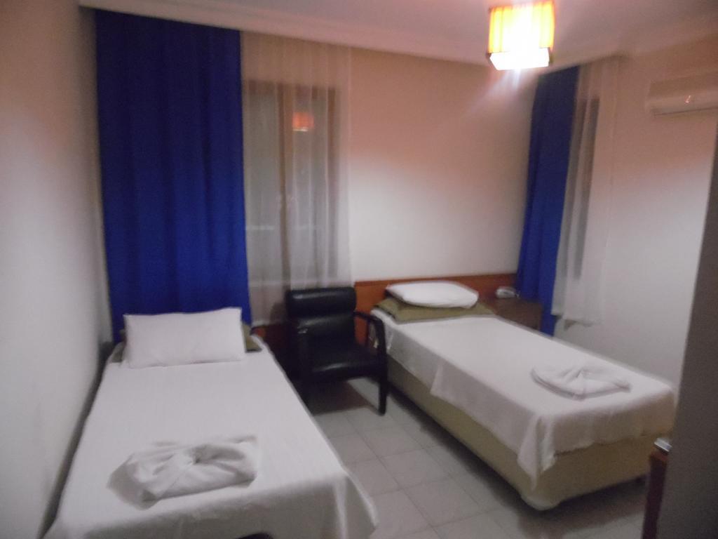 Helene Aparthotel