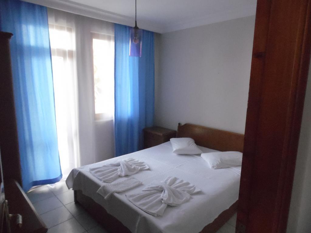 Aparthotel Helene 2*
