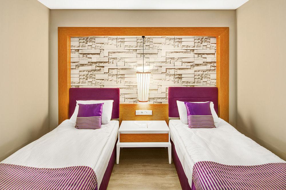 Hotel Jacaranda 5*