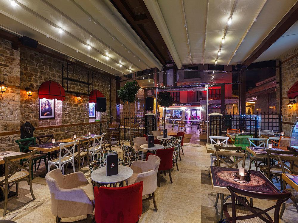 Goodman & Bistro Hotel