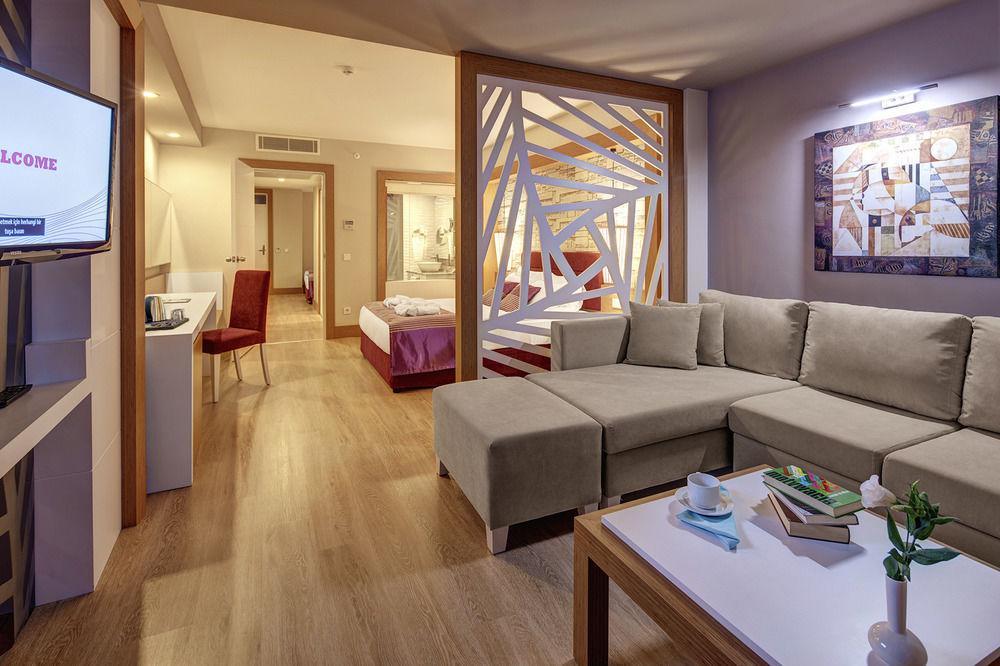 Hotel Jacaranda Antalya