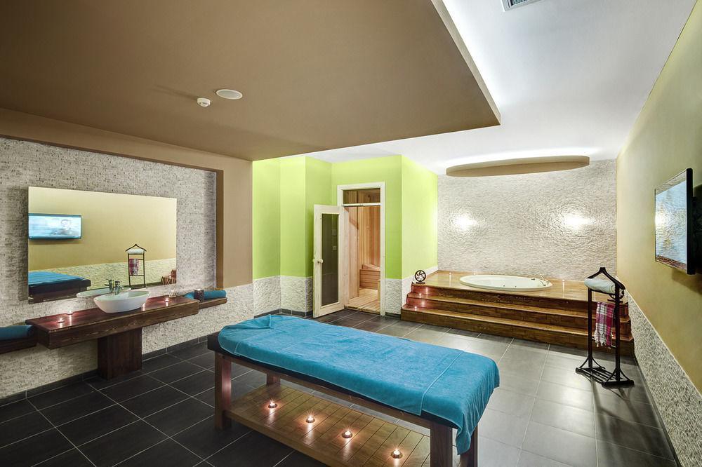 Jacaranda Hotel Antalya