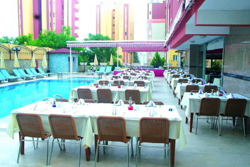 Lara Dinc Hotel 3*