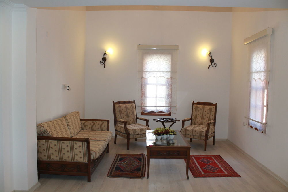 Otel Patio 2*