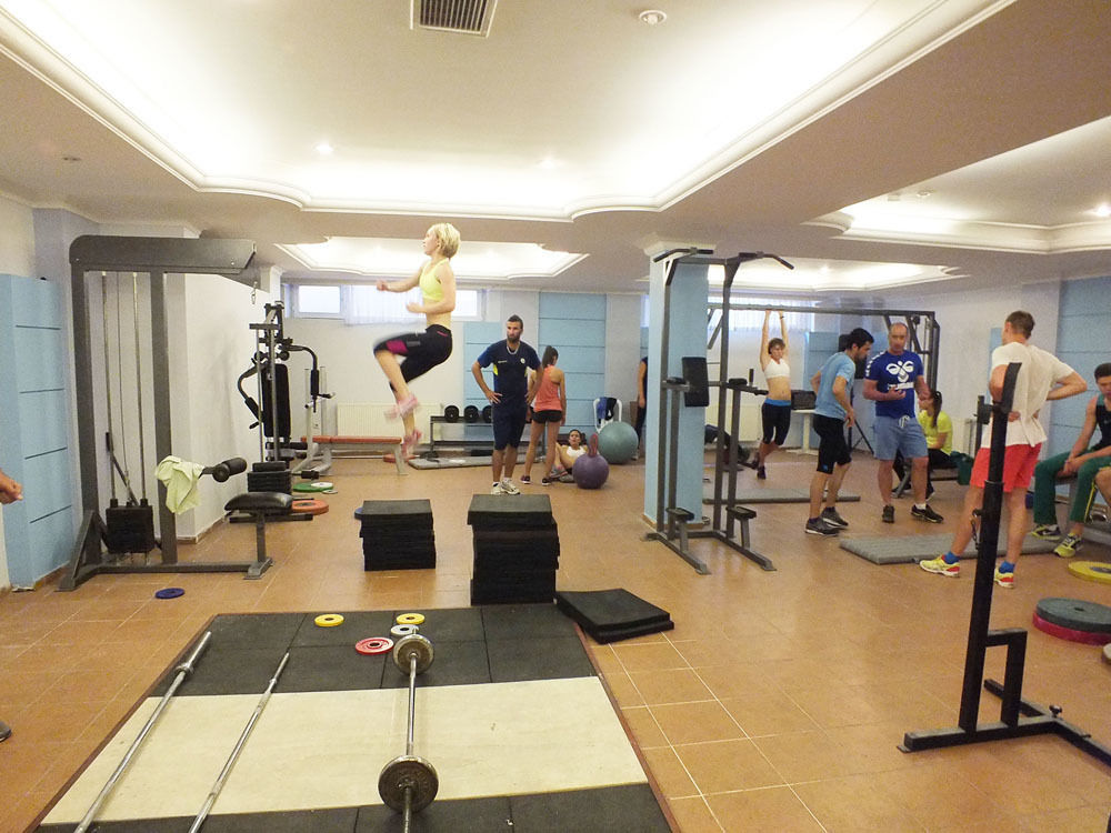 Acropol 3*
