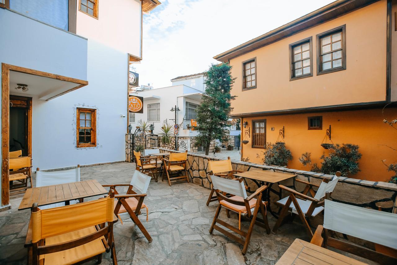 Patio 2*