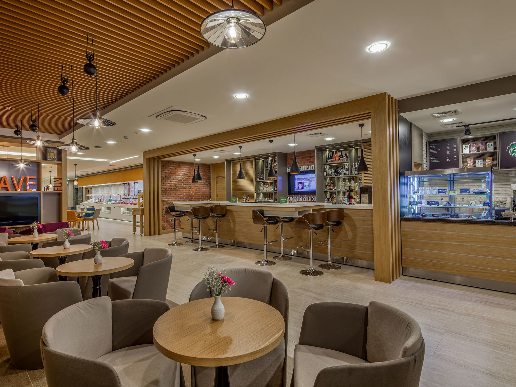 Hotel - Lara By Ihg 5*