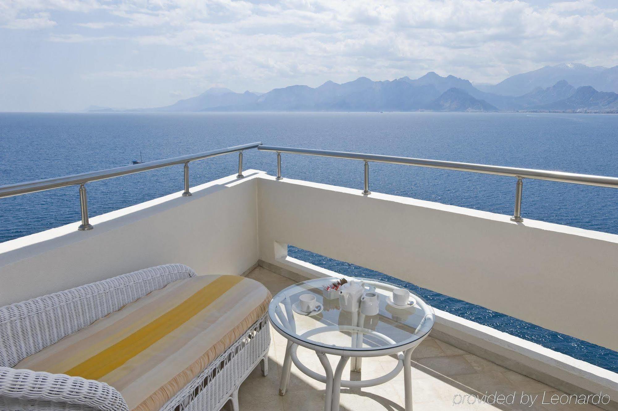 Hotel Divan Talya 5*